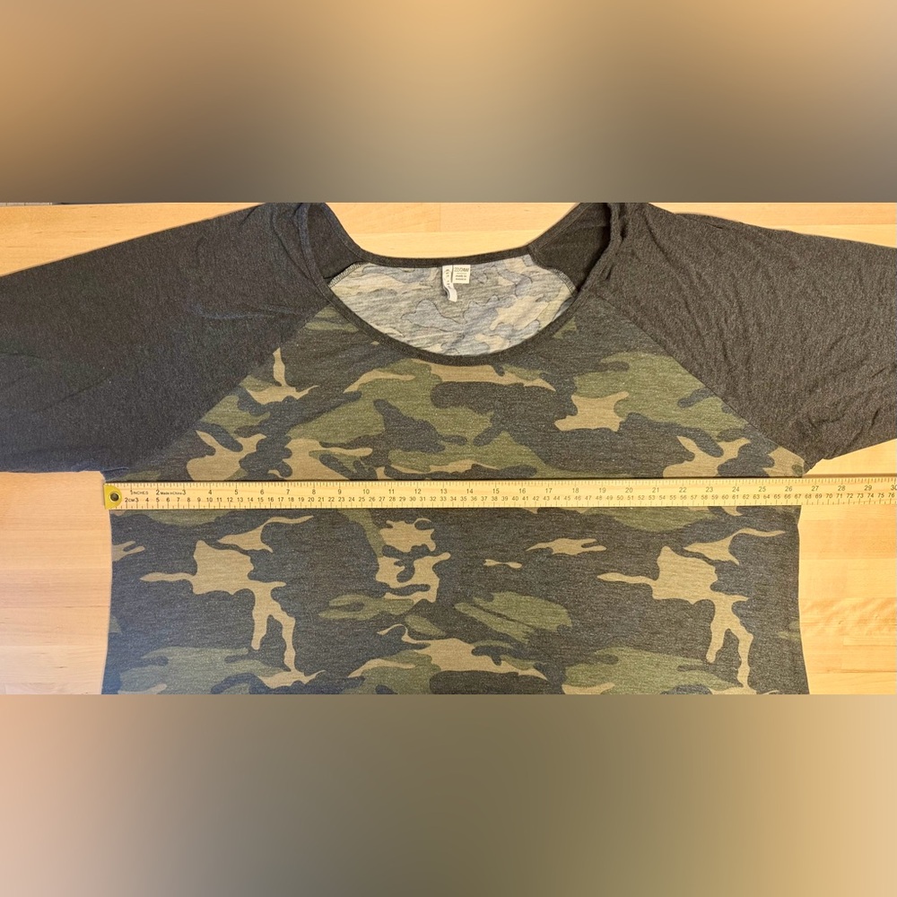 Est 1946 Women’s 3X, 22/24W Plus Camo Raglan 3/4 Rouched Sleeve Top Scoop Neck‎ - Picture 7 of 10